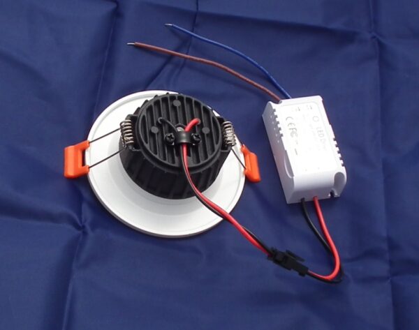 Oprawa sufitowa 10W mleczna szybka 2700K-6500K 98 CRI Bridgelux THRIVE spektrum słoneczne - obrazek 4