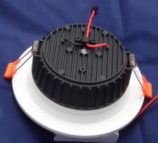 Oprawa sufitowa 16W mleczna szybka 2700K-6500K 98 CRI Bridgelux THRIVE spektrum słoneczne