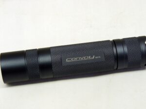 Bocialarka Convoy S21A 1800lm SST-40 5000K spot