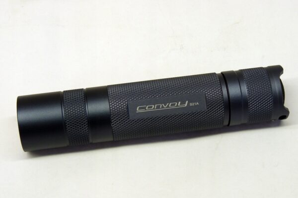 Bocialarka Convoy S21A 1800lm SST-40 5000K spot